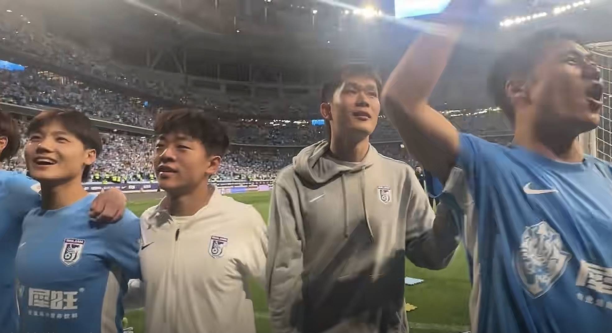 杏彩体育平台-包含大连英博引援遭球迷催，李国旭重用年轻人，U16国脚试训或成新拼图的词条