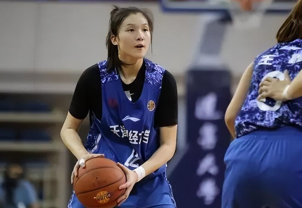 杏彩体育平台-小鬼当家！杨舒予扮演后场核心翟若云+罗欣棫太惊艳