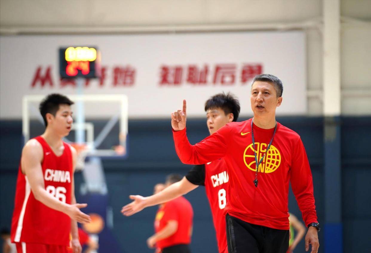 杏彩体育平台-CBA俱乐部杯为CBA联赛提升战术演练平台提供支持