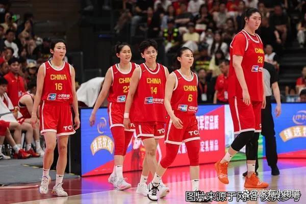 关于中国女篮昨晚对阵日本女篮精彩瞬间全场93-61大胜对手的信息