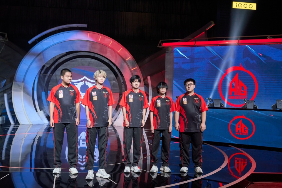包含JDG、WB争夺关键积分，KSG时隔半年挑战AG超玩会的词条